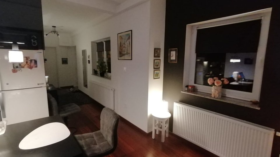 Gornja Kustošija, Zagreb, moderan dvoiposobni stan u urbanoj vili, prodaja